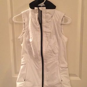 Athleta white XXS vest